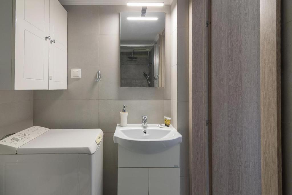 Lovely Studio Apartment For 2 Ppl In Athens Ngoại thất bức ảnh